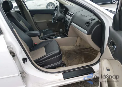 2006 Mercury Milan V6 Premier z USA, uszkodzony, nr VIN 3MEHM08196R627131